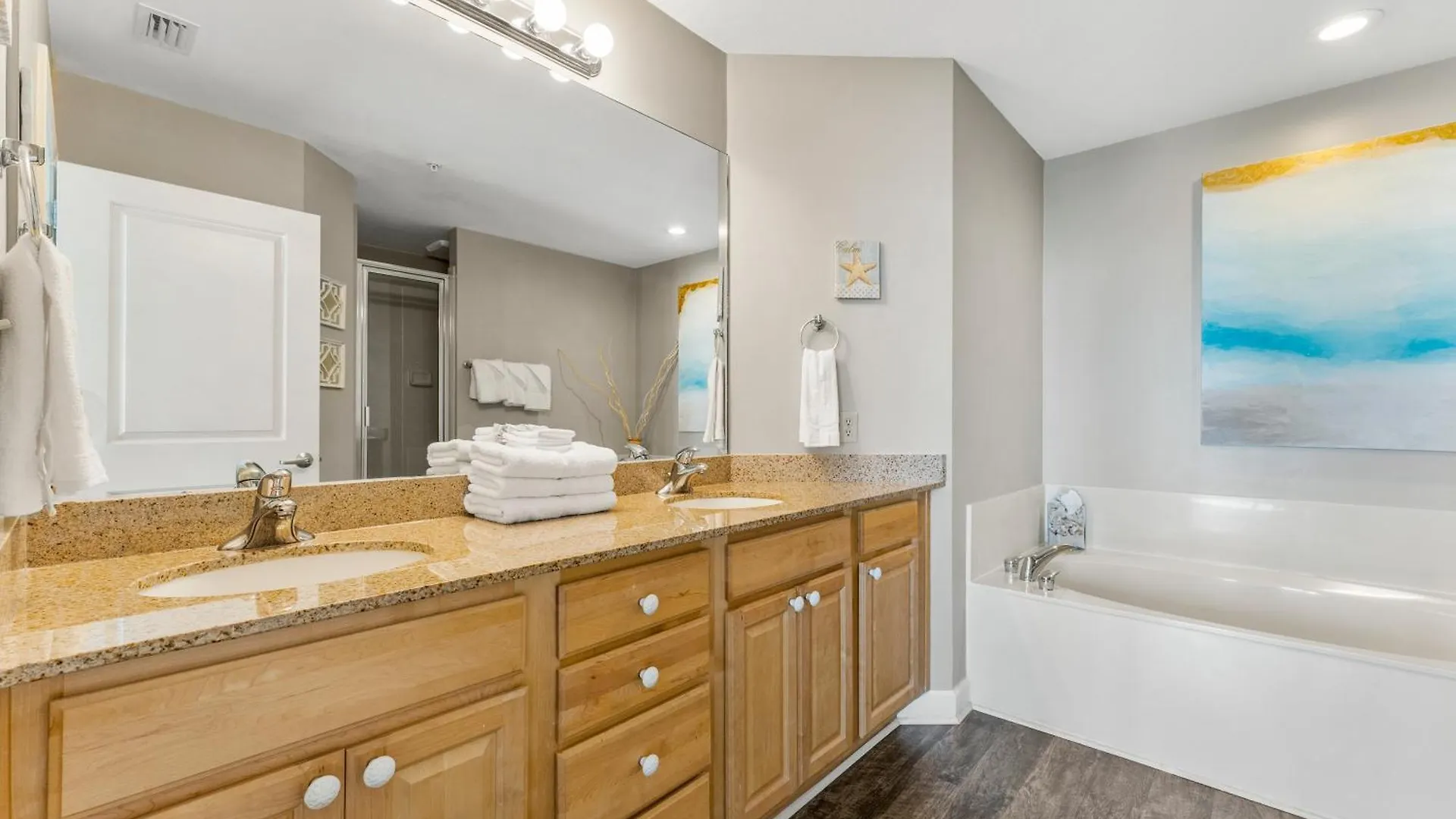 Stunning Gulf Front 3Bd Condo! With Beach Chair Service For 4! Presented By Dolce Vita Getaways Pcb! Panama Stadt