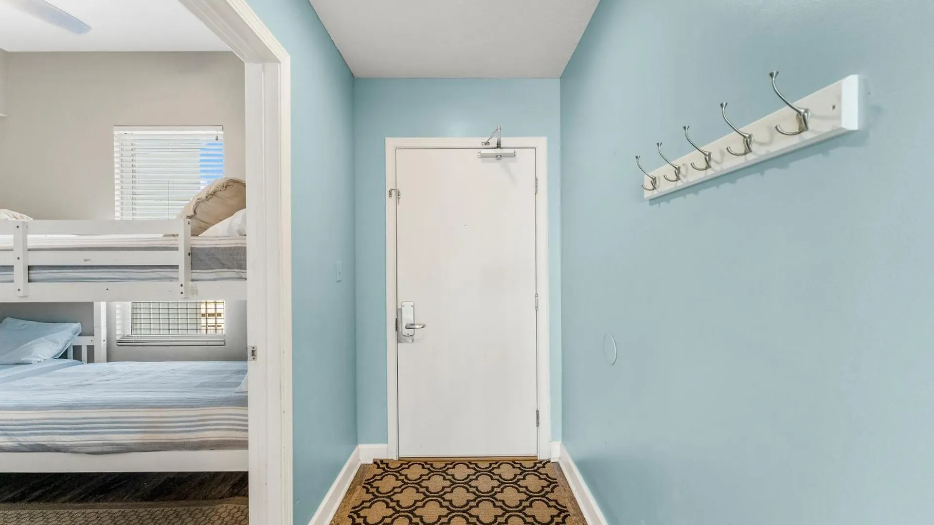 Apartment Stunning Gulf Front 3Bd Condo! With Beach Chair Service For 4! Presented By Dolce Vita Getaways Pcb! Panama Stadt